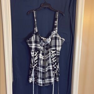 Rosegal Black and White Fitted Bustier Top